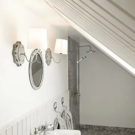 Stay- With Garden Apartment