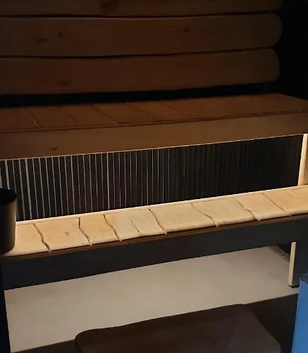 Apartment Stay- With Garden *